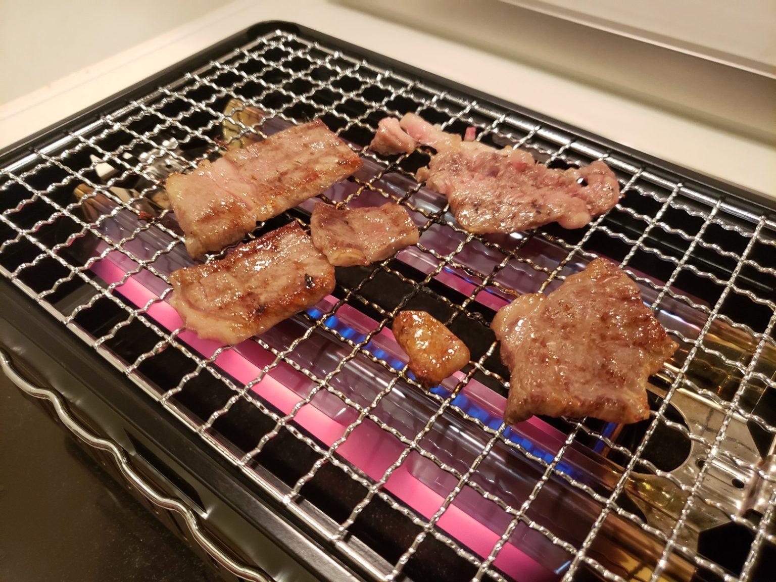 イワタニ 焼き上手さんβ＋ ブラック新品未使用 - 生活家電